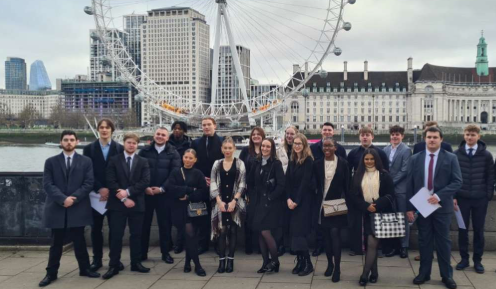 Students in London Tour